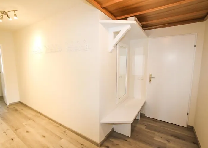 63 - 18 * ケーニヒスライテン