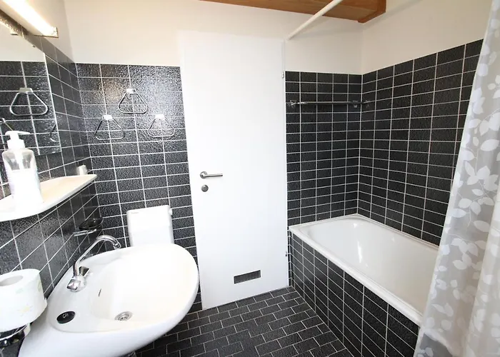 アパート 63 - 18 *